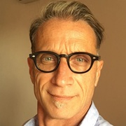 Bernard Delhomme consultant immobilier chez efficity