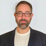 Cyril Ecalle consultant immobilier chez efficity