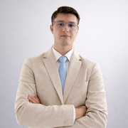 Enzo VERNIER consultant immobilier chez efficity
