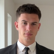 Hugo Bellaud consultant immobilier chez efficity