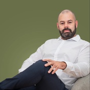 Joshua CHICK consultant immobilier chez efficity