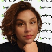 Julie Leonidas consultant immobilier chez efficity