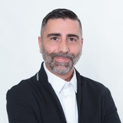 Julien Mondejar consultant immobilier chez efficity