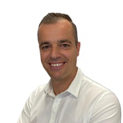 Liridon Berisha consultant immobilier chez efficity