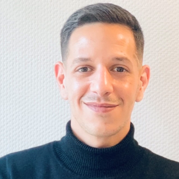 Malik Benoueddane consultant immobilier chez efficity