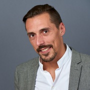 Raphaël Renzulli consultant immobilier chez efficity