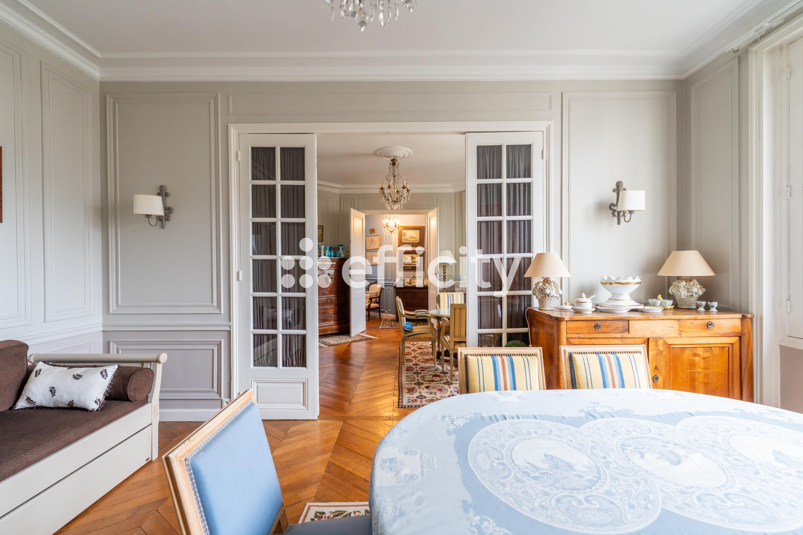 appartement 6 pièces - 147,0m2 à Versailles (78000)