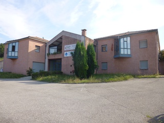 bureau 27 pièces - 874m2 à Aubenas (07200)