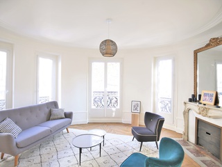 appartement 6 pièces - 110m2 à Paris (75018)