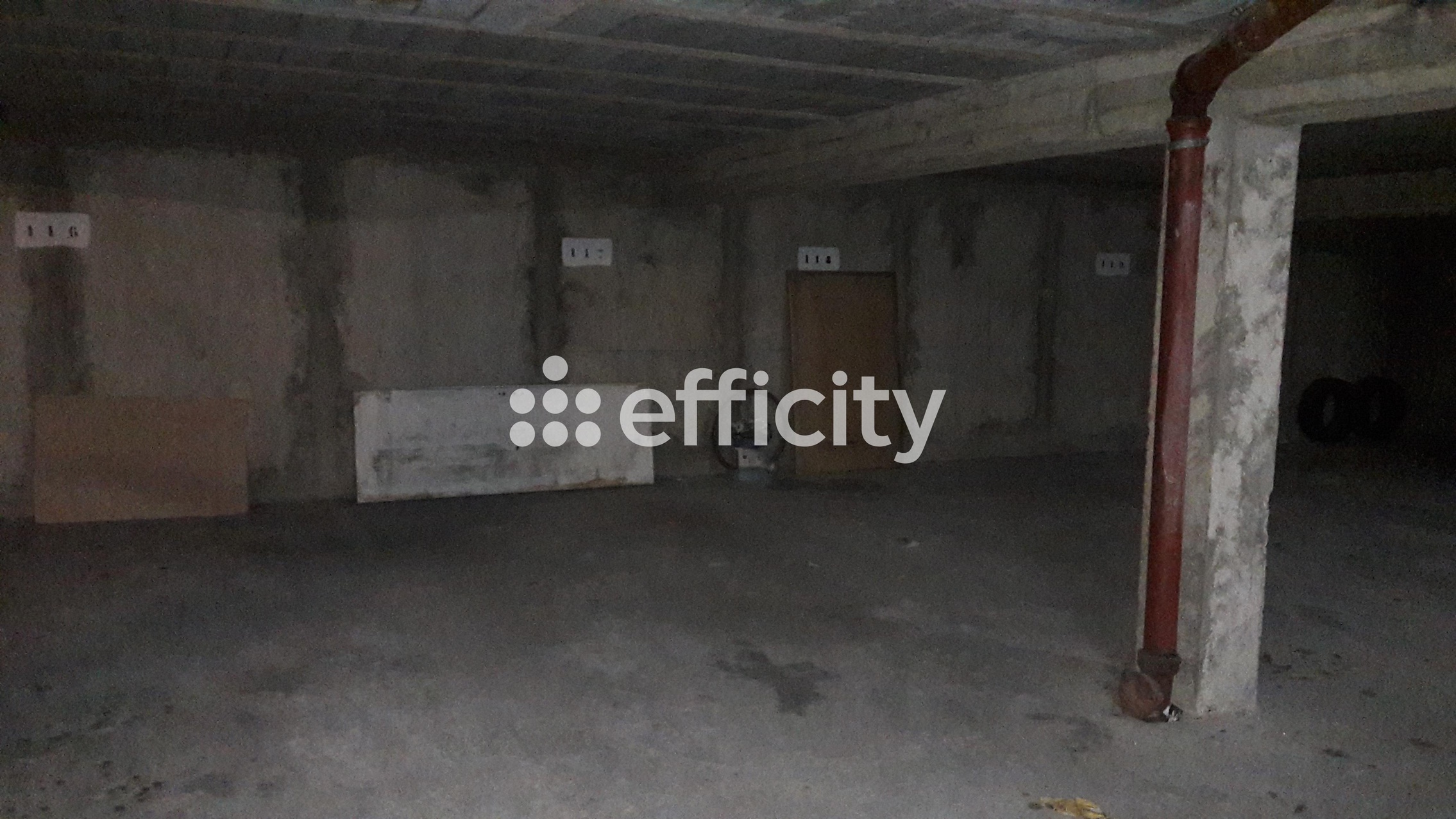 parking  - 13m2 à Maurepas (78310)