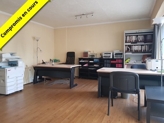 bureau 3 pièces - 65m2 à Marseille (13004)