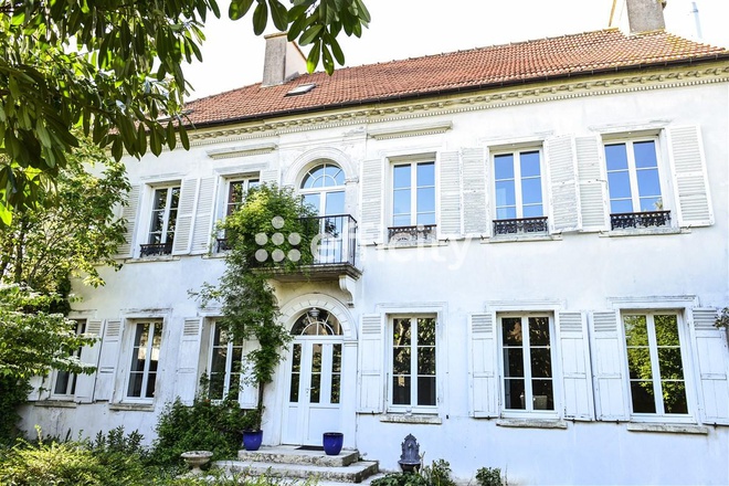 maison 8 pièces - 260m2 à Villeneuve-sous-Dammartin (77230)