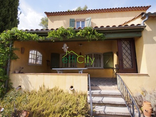 maison 7 pièces - 152m2 à Vidauban (83550)