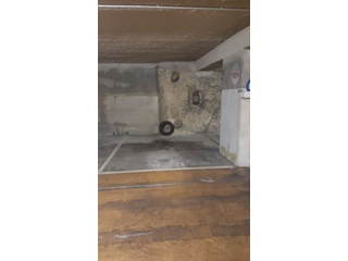 parking  - 12m2 à Paris (75010)