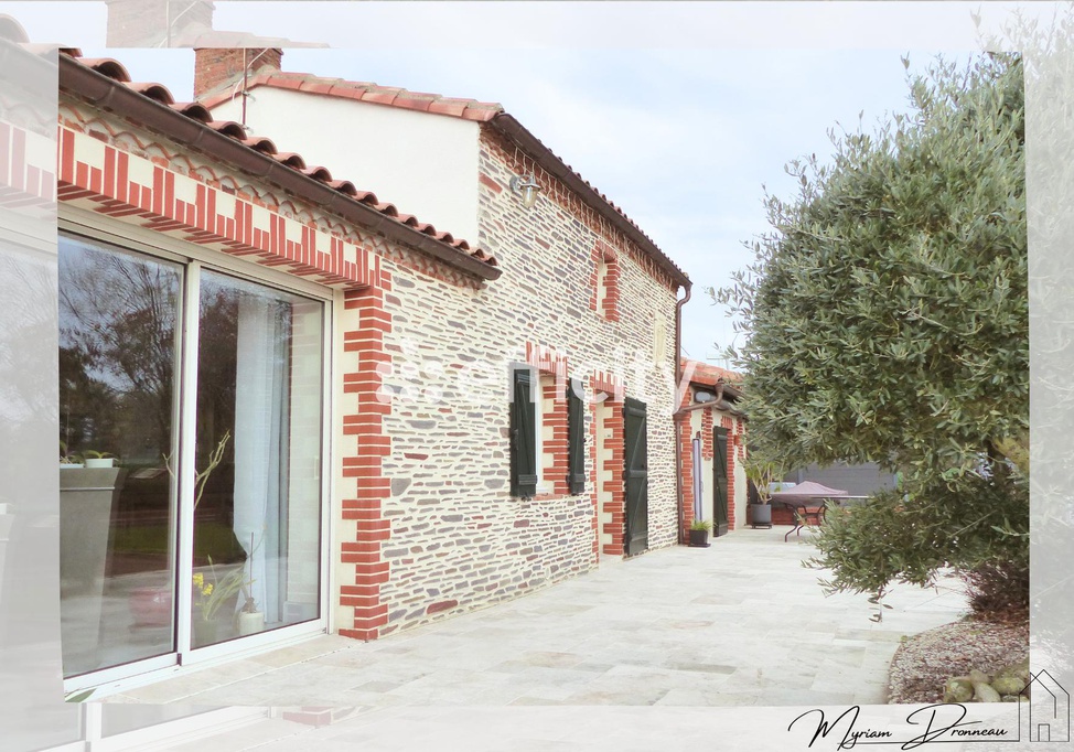 maison 5 pièces - 137m2 à Beaupréau-en-Mauges (49600)