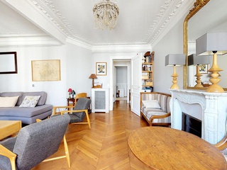 appartement 4 pièces - 105m2 à Paris (75008)