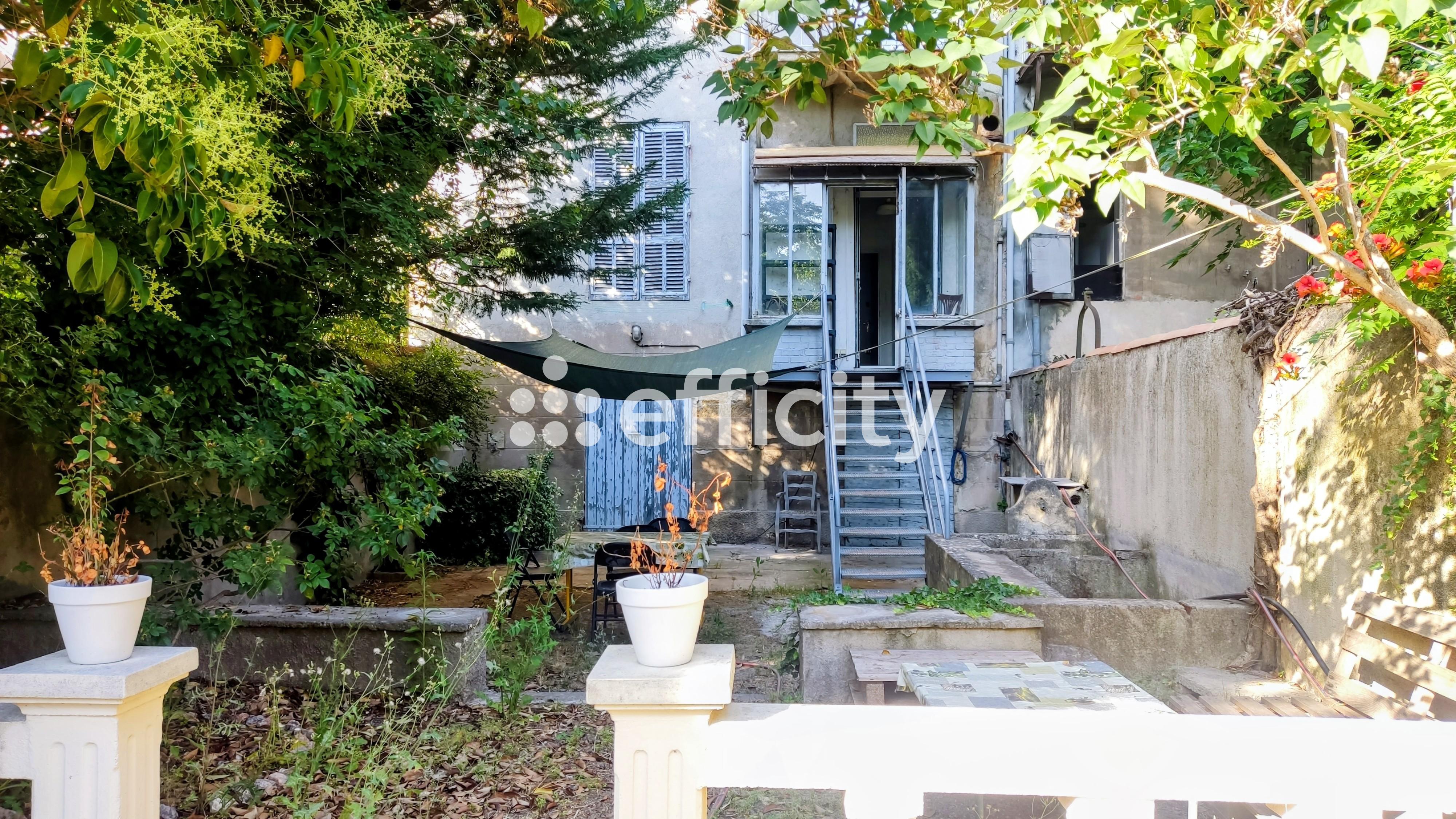 Appartement 3 pièces 104 m² · à Aix-en-Provence · 104 m² · 305 000 €