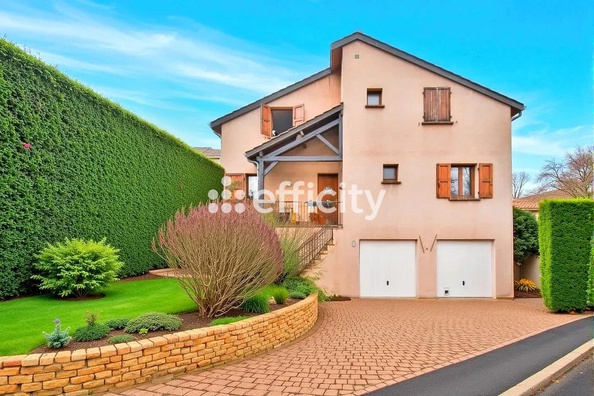 maison 9 pièces - 201m2 à Mâcon (71000)