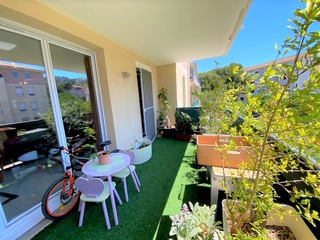 appartement 3 pièces - 79m2 à Marseille (13009)