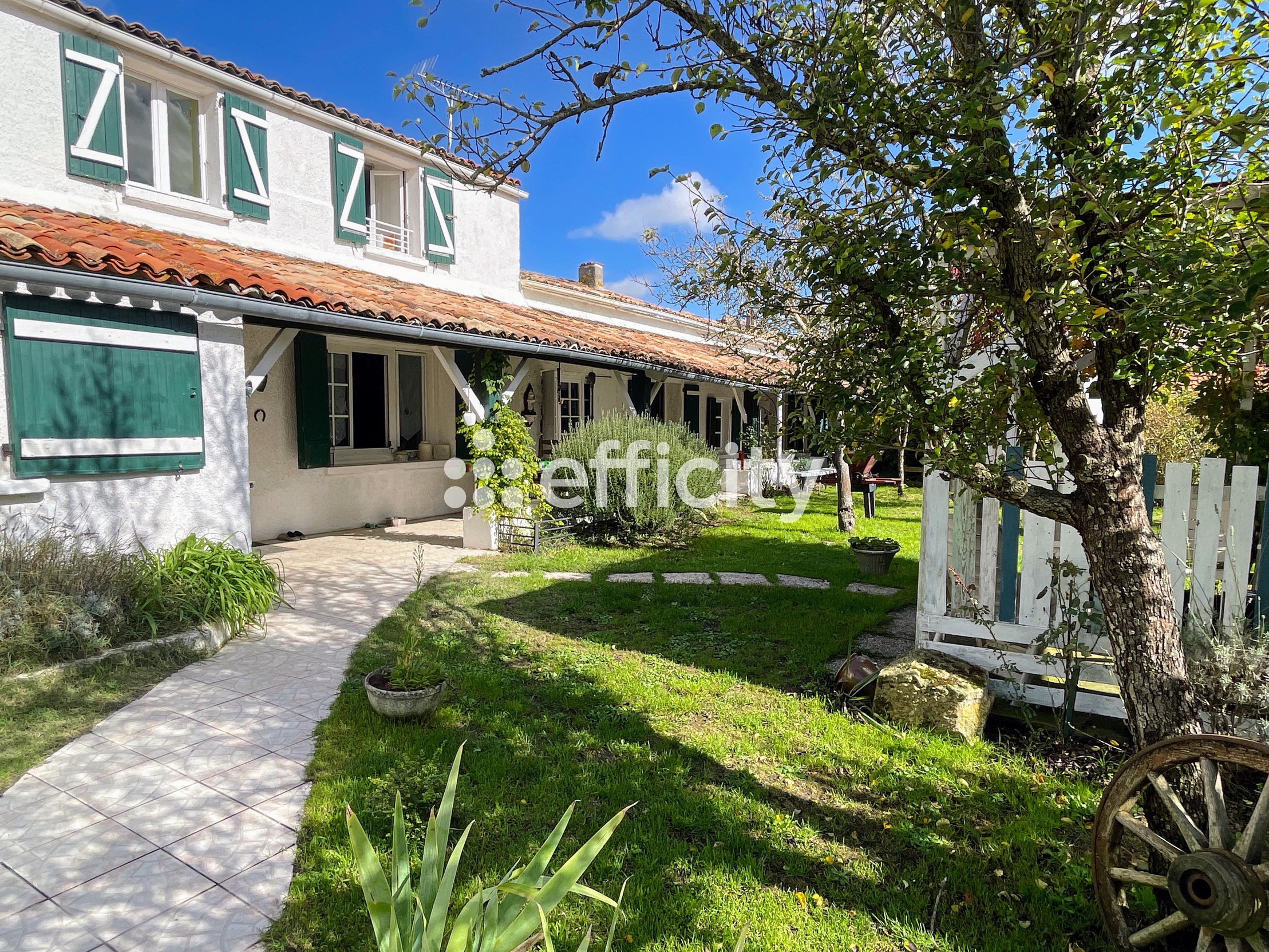 maison 7 pièces - 245m2 à Saint-Jean-de-Liversay (17170)