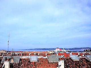 appartement 1 pièces - 77m2 à Marseille (13002)