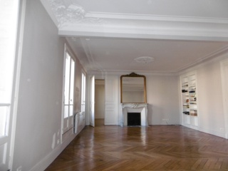 appartement 3 pièces - 100m2 à Paris (75008)