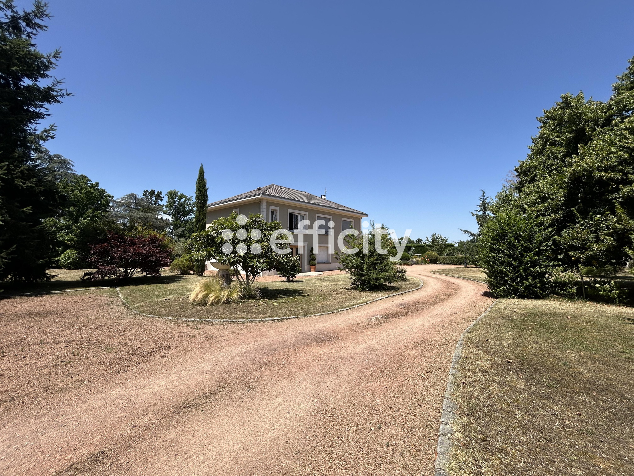 maison 9 pièces - 270m2 à Roanne (42300)