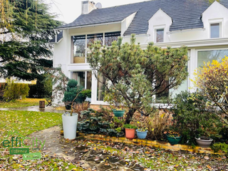 maison 7 pièces - 193m2 à Ozoir-la-Ferrière (77330)