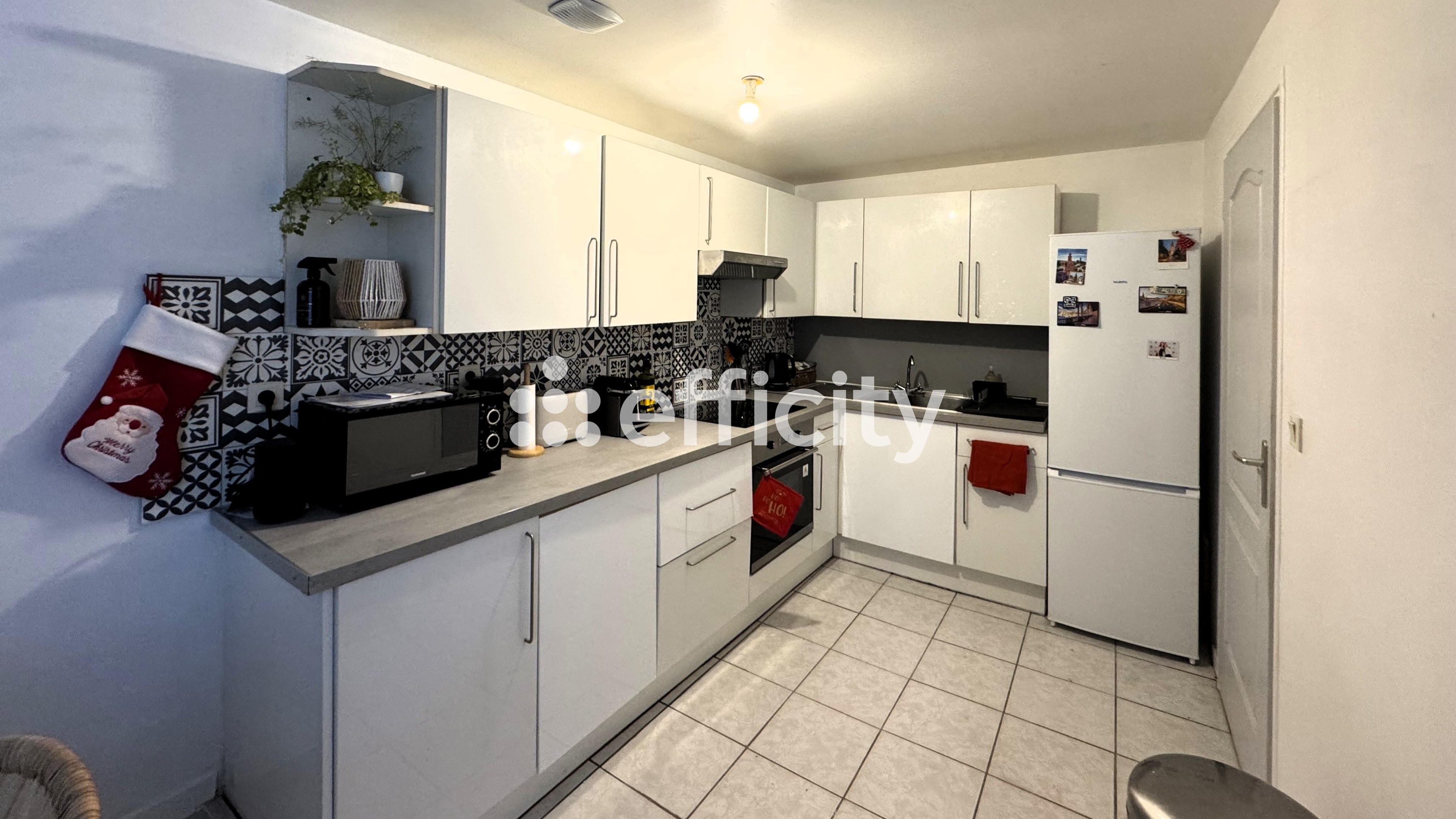 Achat immobilier Immeuble 12 pièces  300m2 à Lille (59000) - Photo n°4