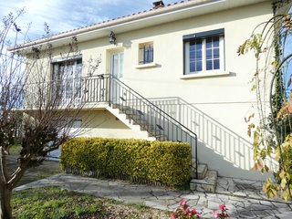 maison 4 pièces - 92m2 à Bourg (33710)