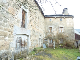 maison 5 pièces - 130m2 à Saint-Pierre-le-Vieux (48200)