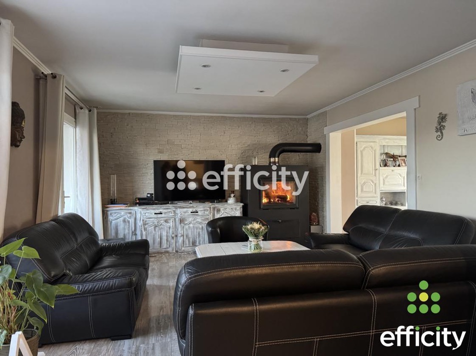 Achat immobilier Maison 7 pièces  133m2 à Vert-en-Drouais (28500) - Photo n°1