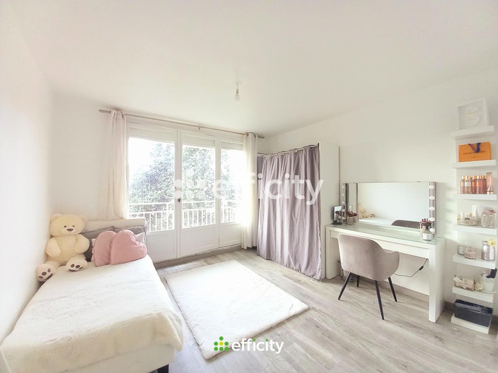 appartement 6 pièces - 105,0m2 à Joué-lès-Tours (37300)