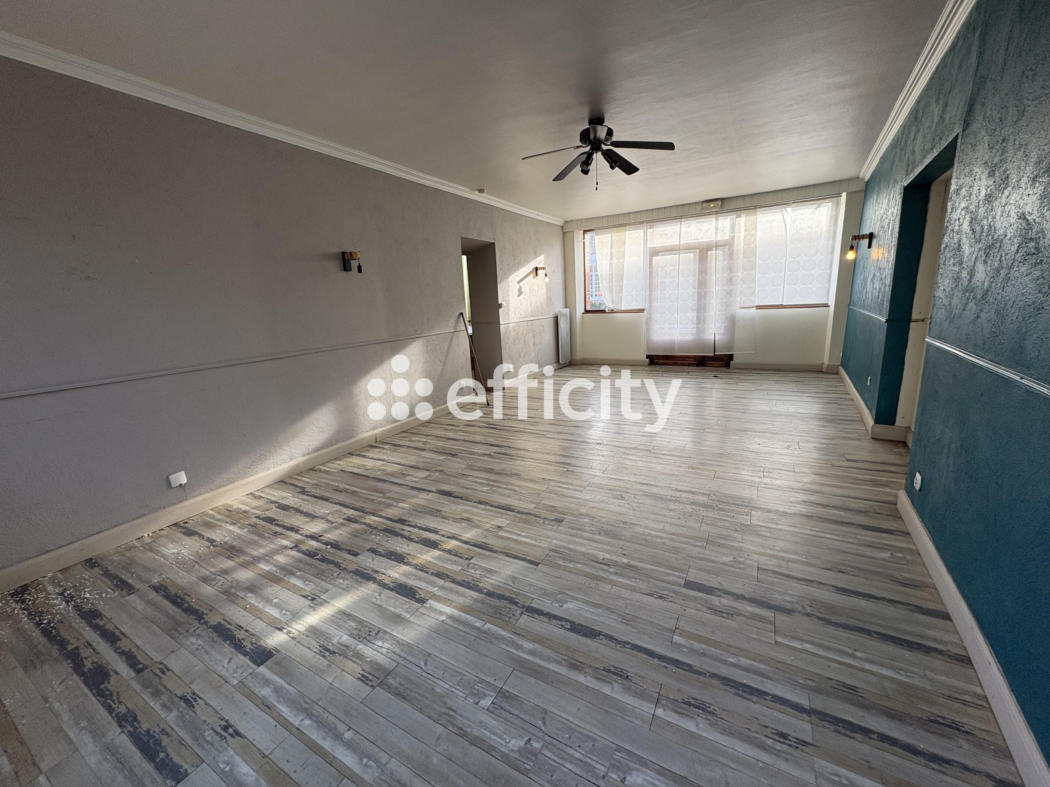 Achat immobilier Maison 8 pièces  192m2 à Suippes (51600) - Photo n°1