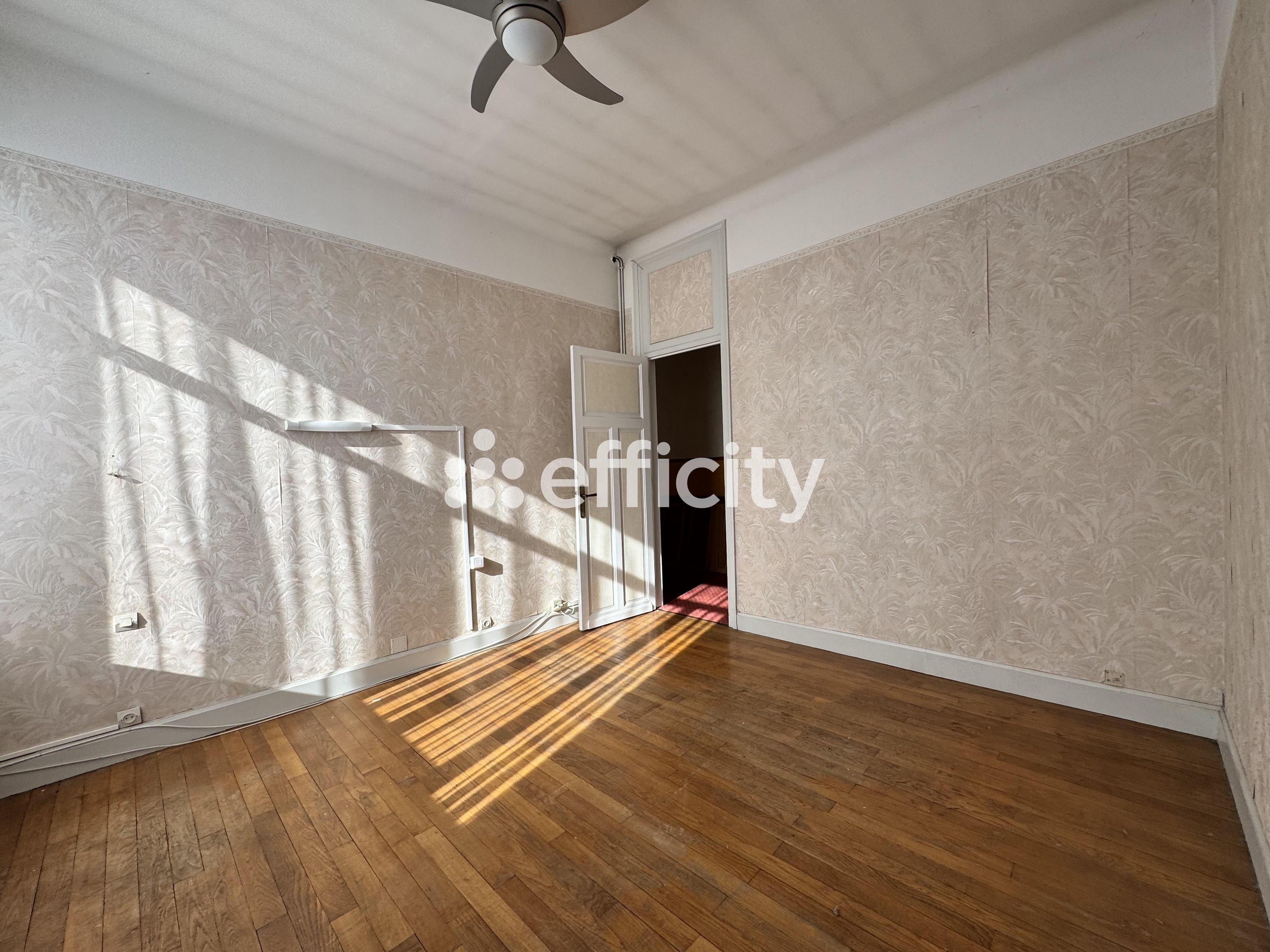 Achat immobilier Appartement 4 pièces  165m2 à Valenciennes (59300) - Photo n°11