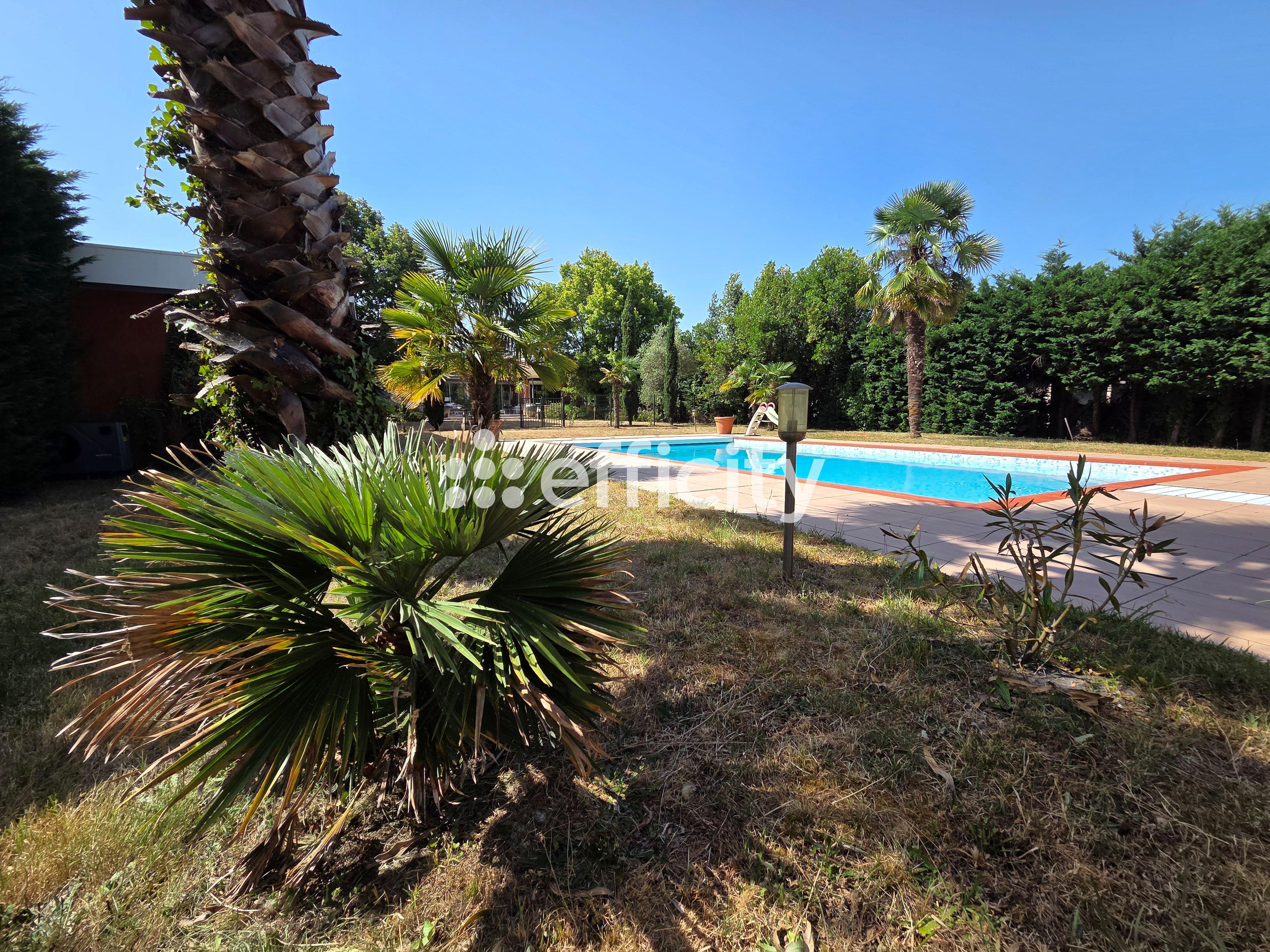 Maison 6 pièces 300 m² · à Mérignac · 300 m² · 1 155 000 €