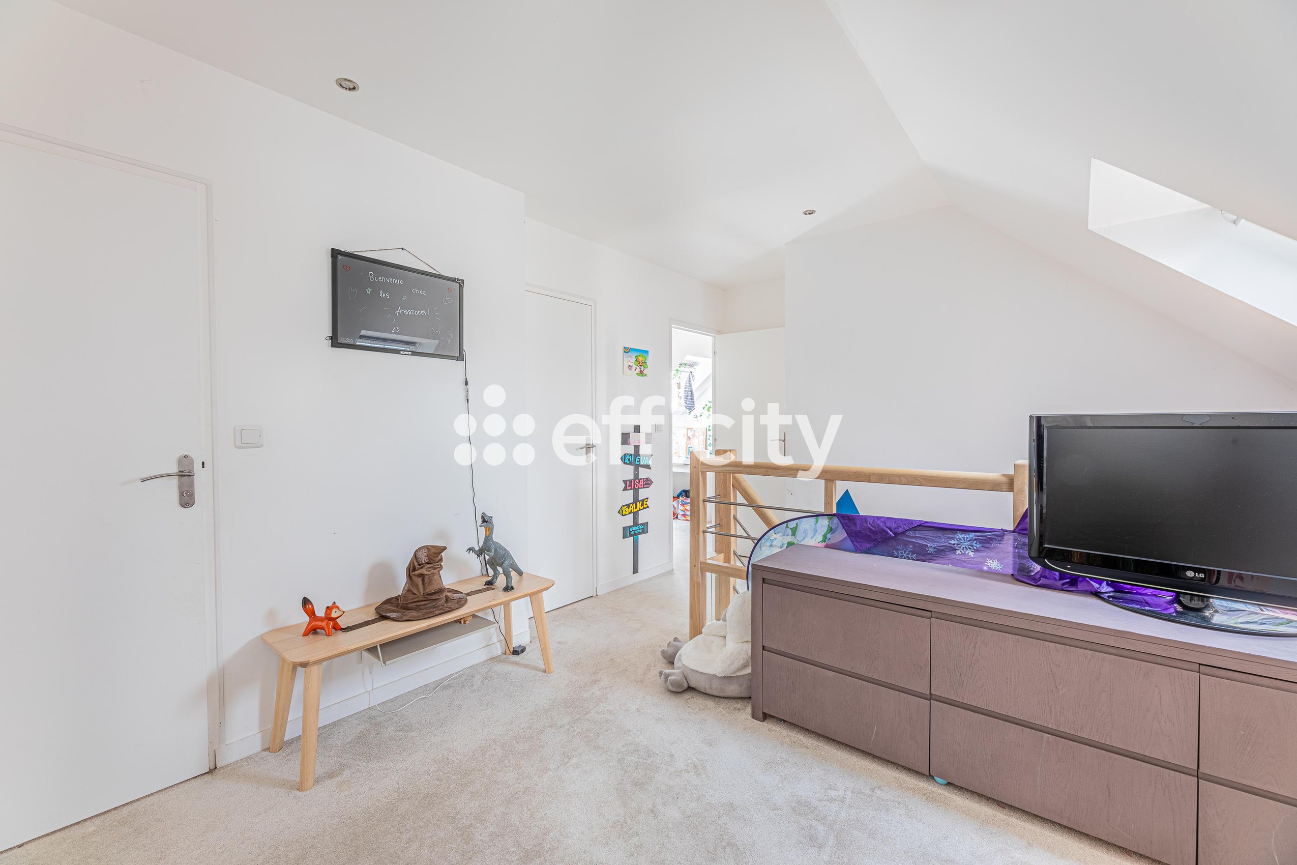 Achat immobilier Maison 8 pièces  205m2 à Saint-Cyr-sur-Loire (37540) - Photo n°8
