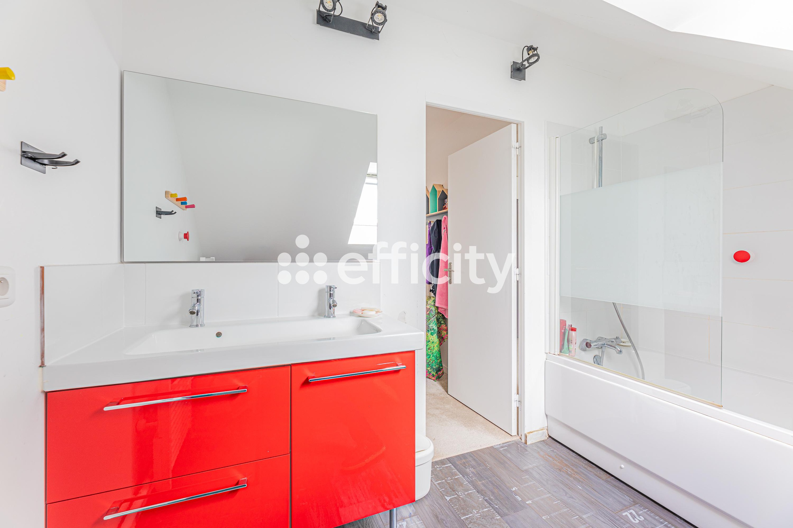 Achat immobilier Maison 8 pièces  205m2 à Saint-Cyr-sur-Loire (37540) - Photo n°12