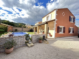 maison 5 pièces - 117m2 à Bagnols-sur-Cèze (30200)