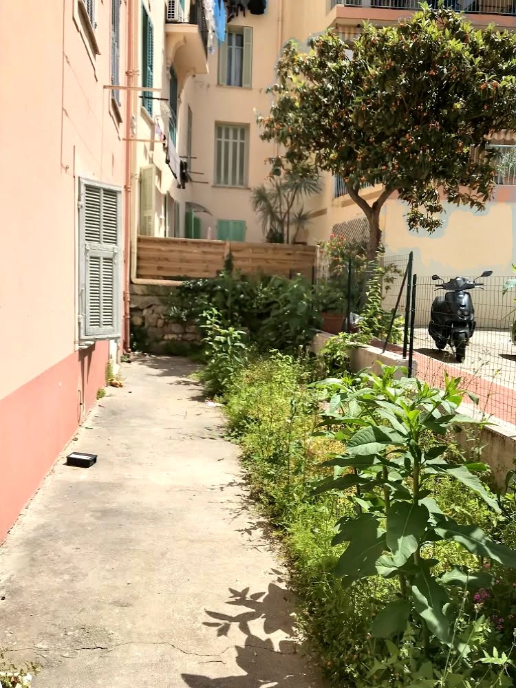 Appartement 5 pièces 101 m² · à Menton · 101 m² · 350 000 €