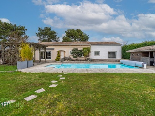 maison 8 pièces - 220m2 à Saint-André-de-Cubzac (33240)