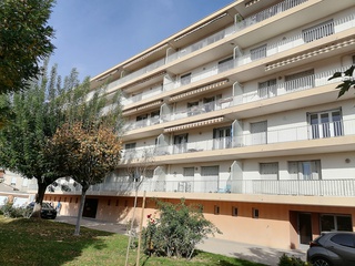 appartement 3 pièces - 77m2 à Avignon (84000)