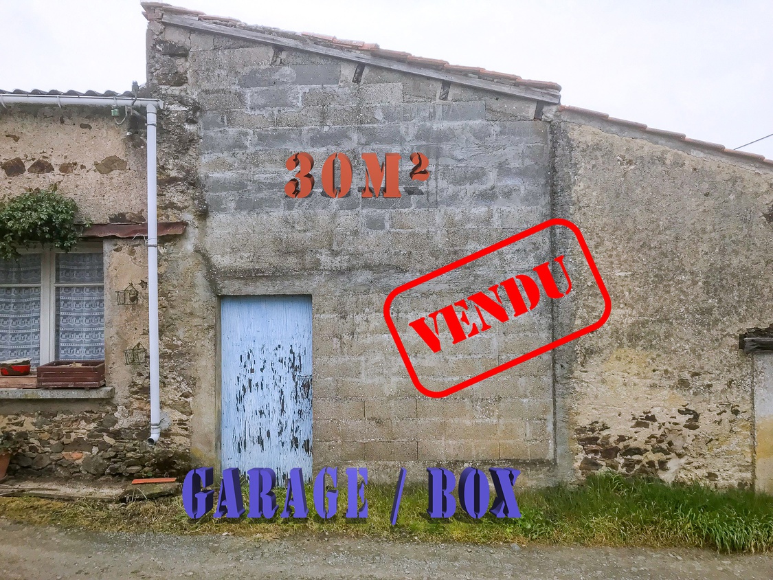 parking  - 30m2 à Corcoué-sur-Logne (44650)