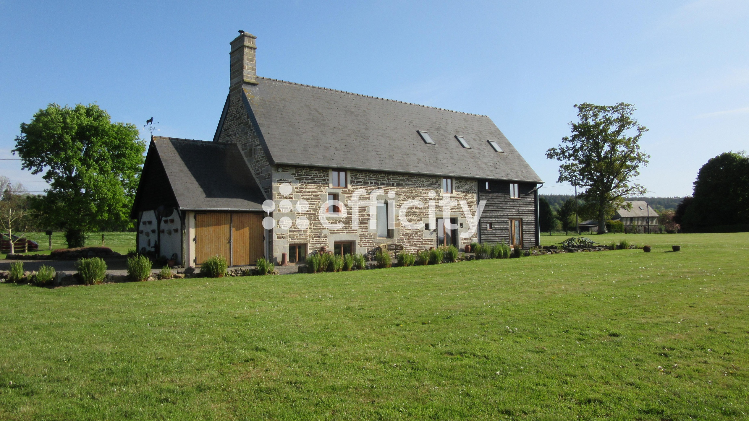 maison 9 pièces - 269m2 à Noues de Sienne (14380)