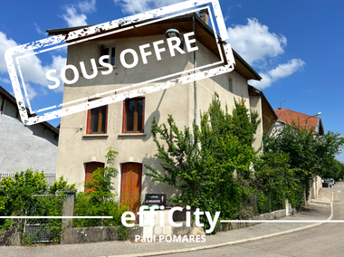 maison 9 pièces - 207m2 à Saint-Étienne-de-Saint-Geoirs (38590)