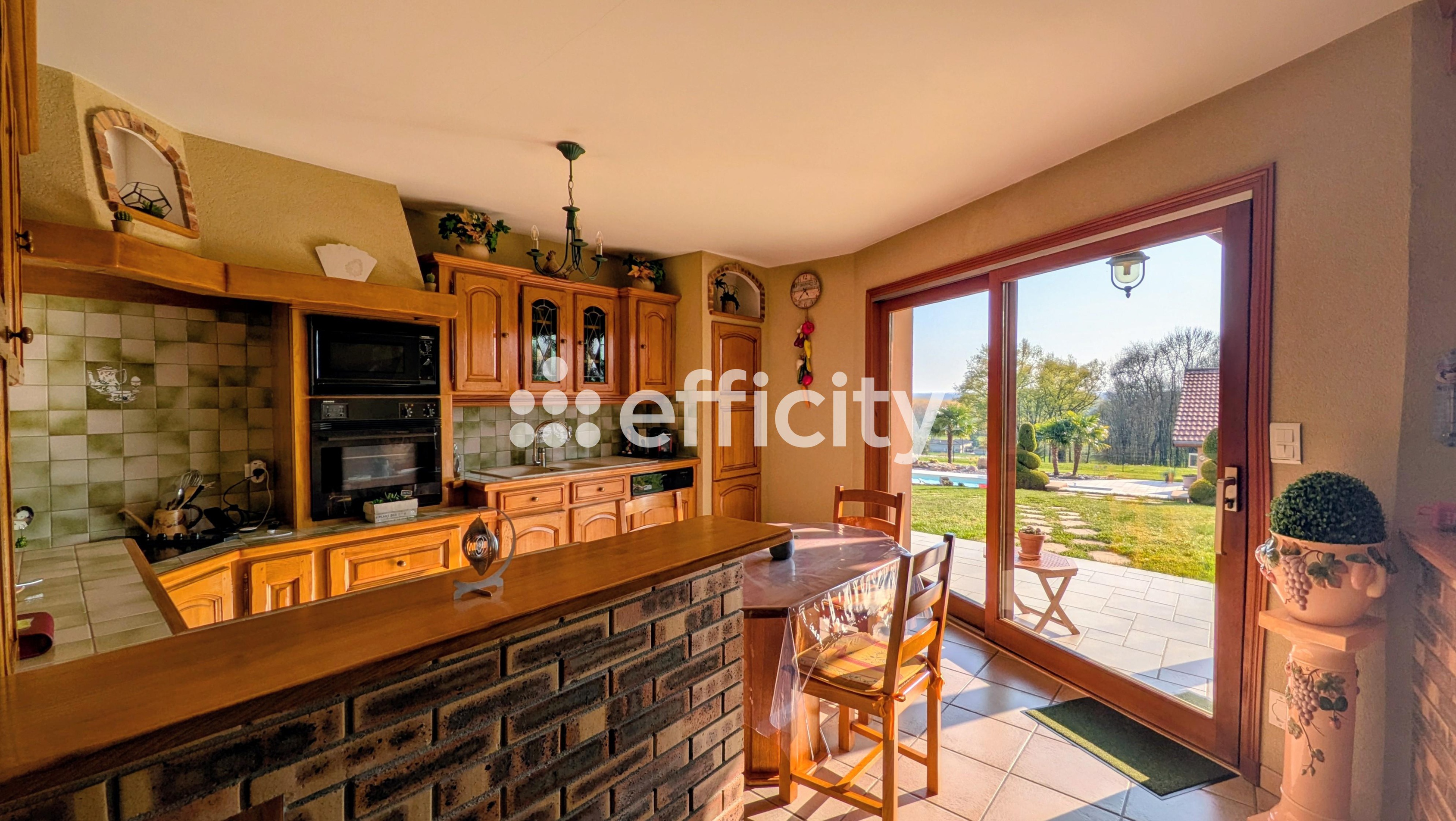 Achat immobilier Maison 8 pièces  179m2 à Saint-Jean-sur-Veyle (01290) - Photo n°9