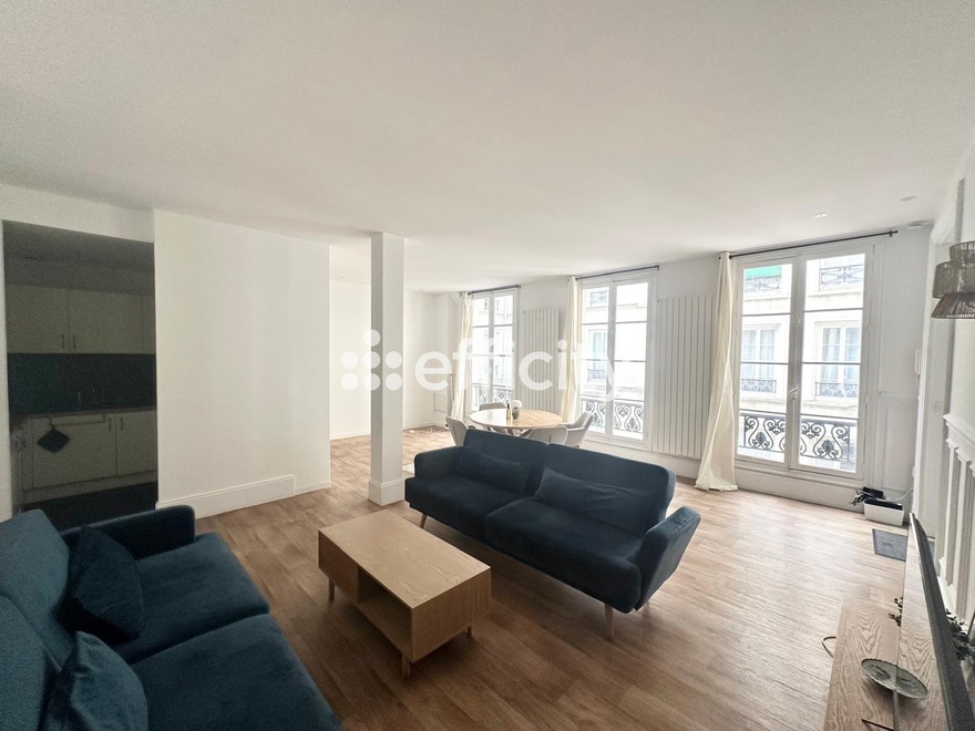 appartement 2 pièces - 65m2 à Paris (75008)