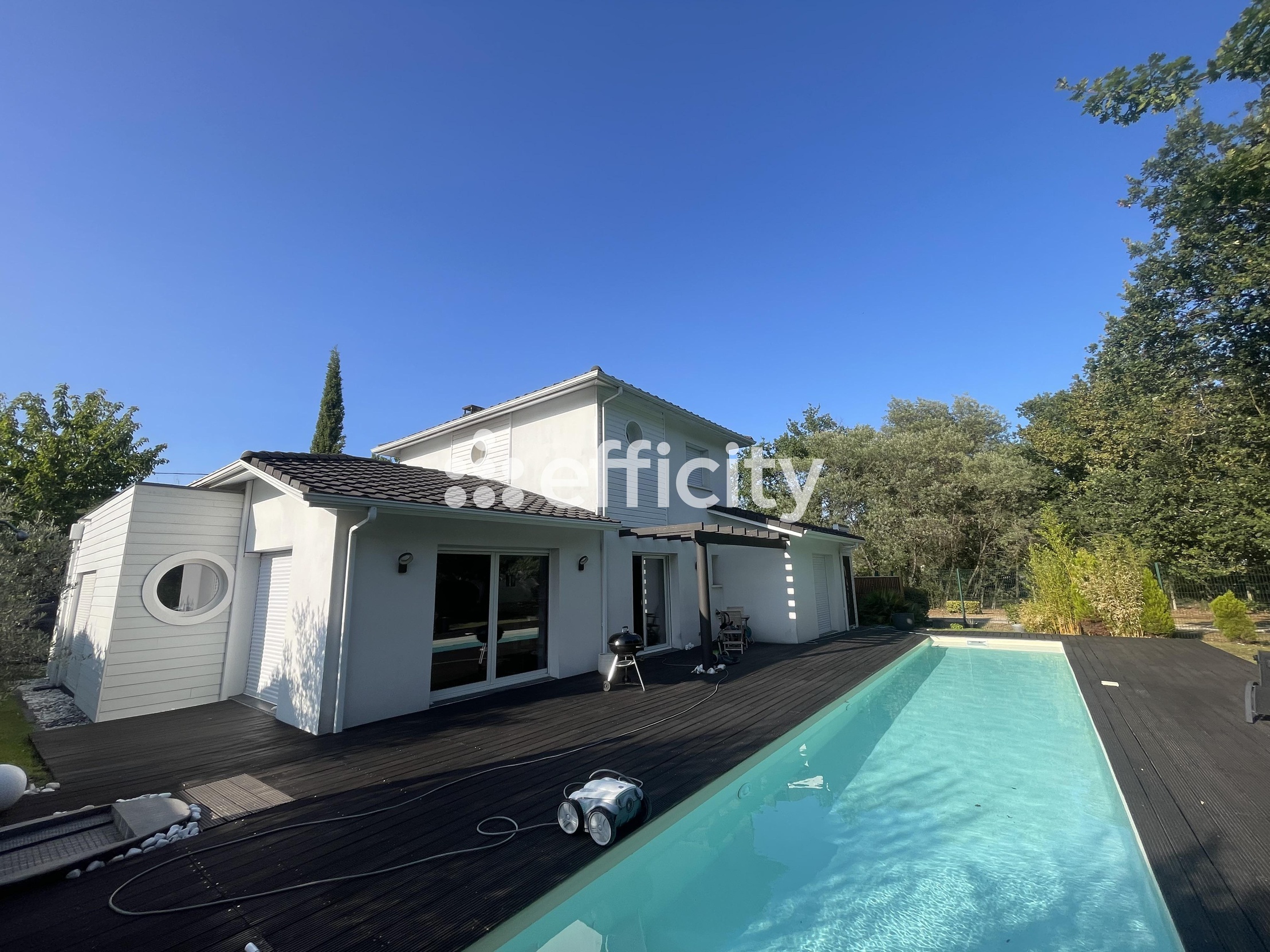 maison 6 pièces - 155m2 à Le Pian-Médoc (33290)