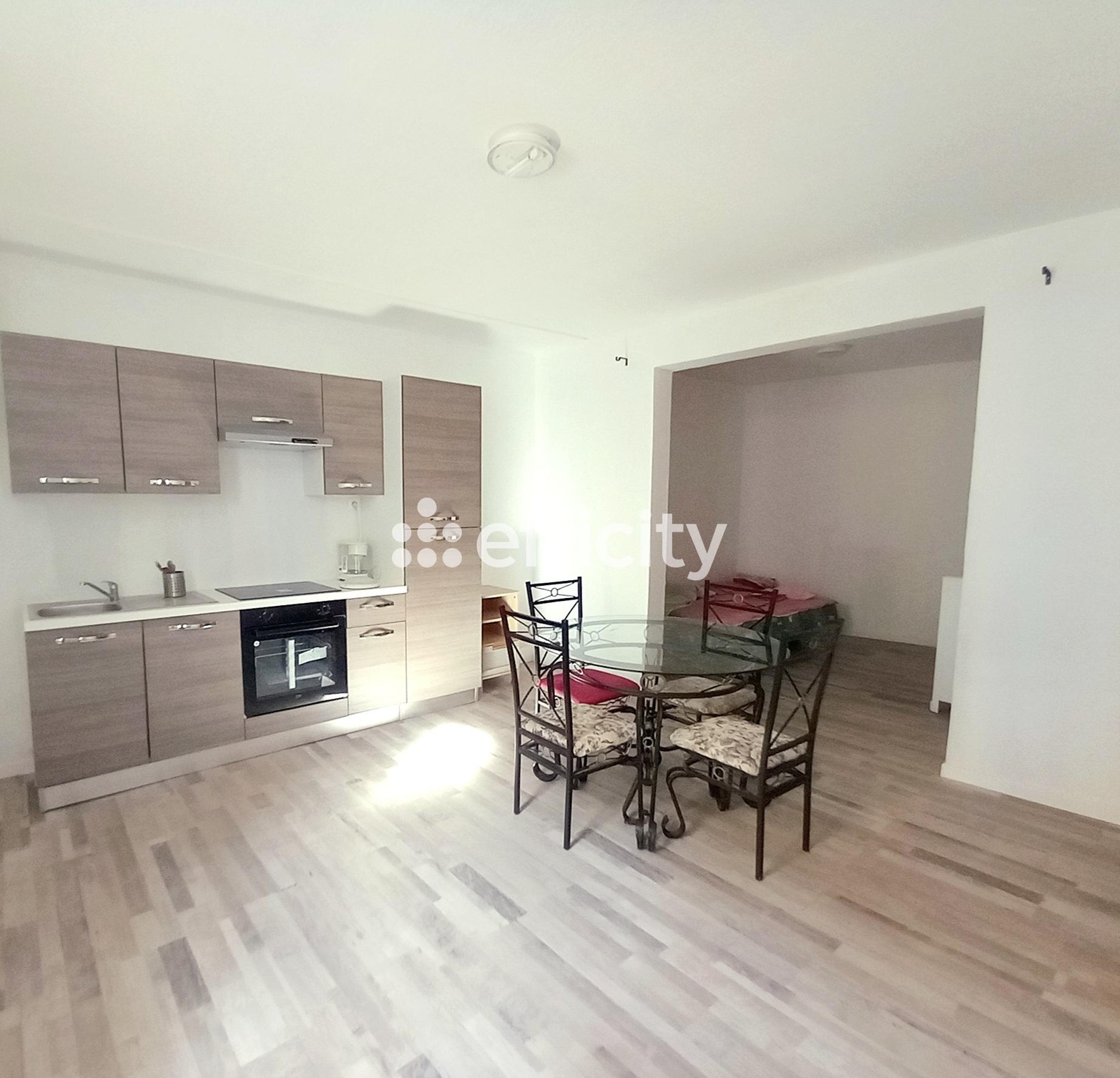 Achat immobilier Immeuble 10 pièces  175m2 à Nézignan-l'Évêque (34120) - Photo n°6