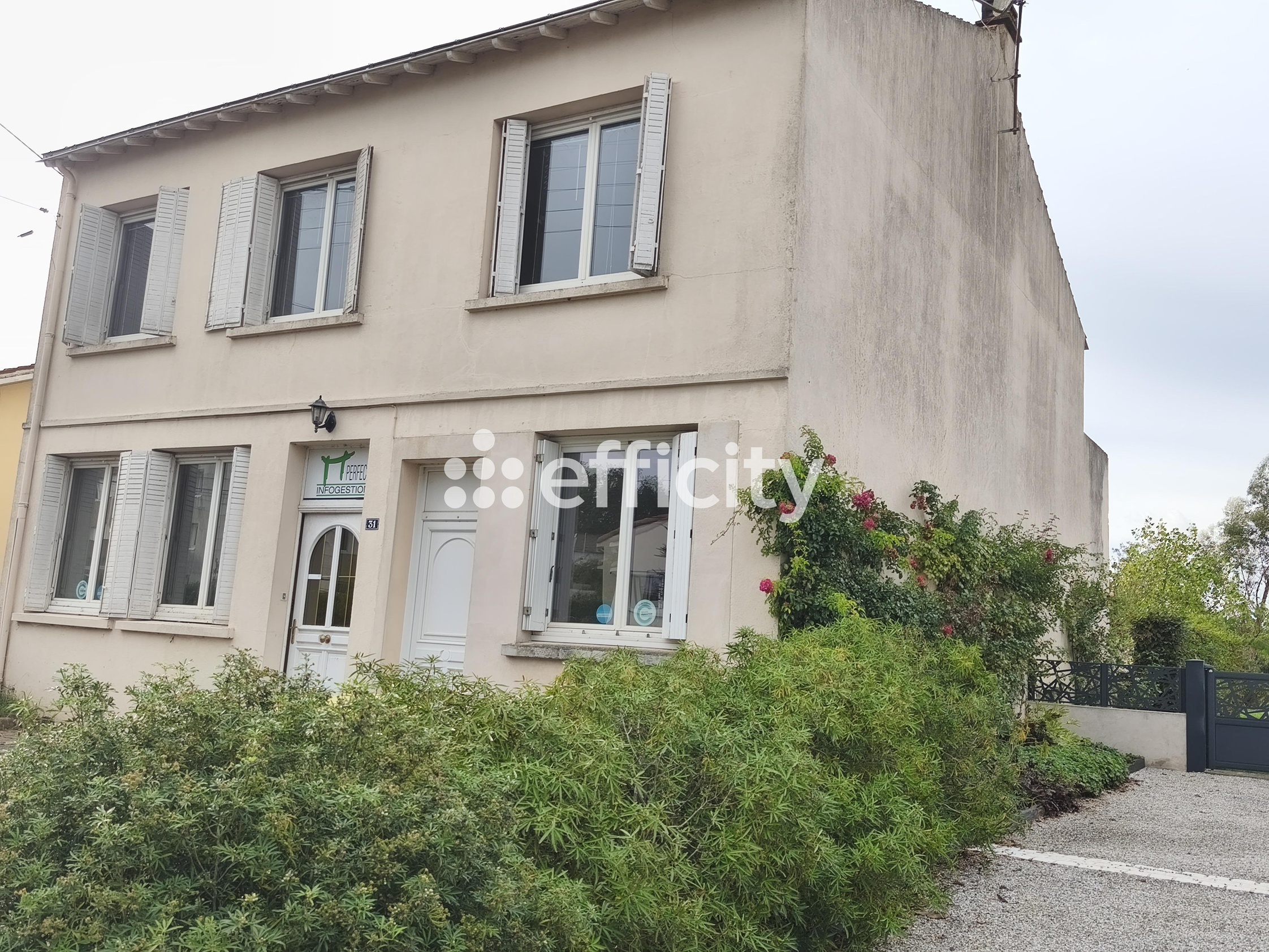 maison 9 pièces - 172m2 à Fontenay-le-Comte (85200)